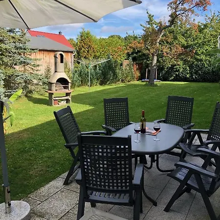 Ostseeferienhaus Nebengebaeude Дом отдыха Monkebude